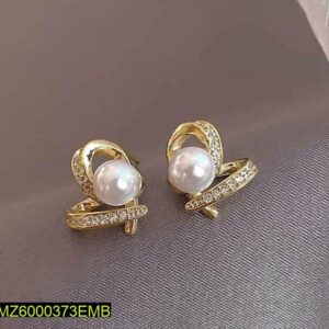 Casual Heart And Pearl Earrings